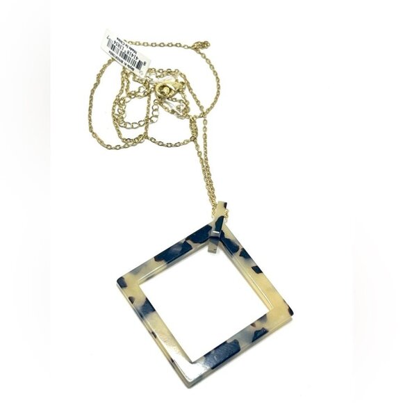 Long Tunic Chain Necklace with Modern Resin Tortoise Shell Square Pendant - Picture 3 of 4